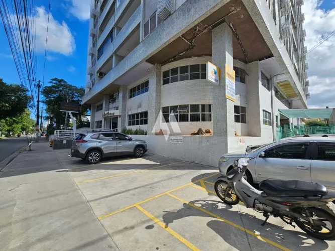 Loja comercial para venda e locação no Marapé