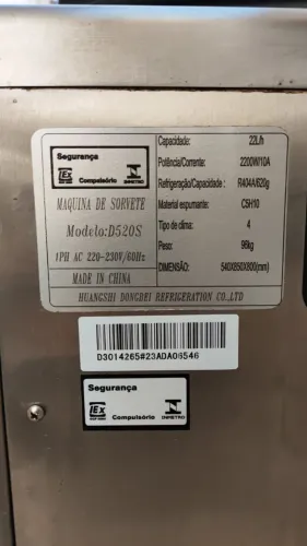 Máquina de sorvete açaí pouco usada