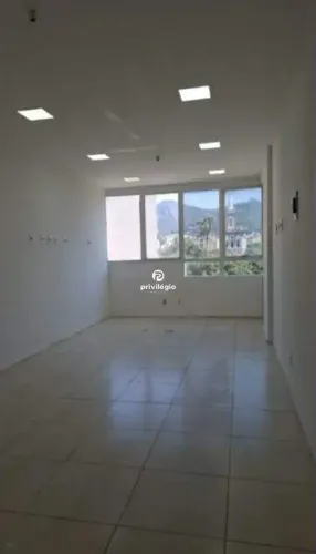 Loja comercial à venda com 38 m² no Catete, Zona Sul do Rio de Janeiro