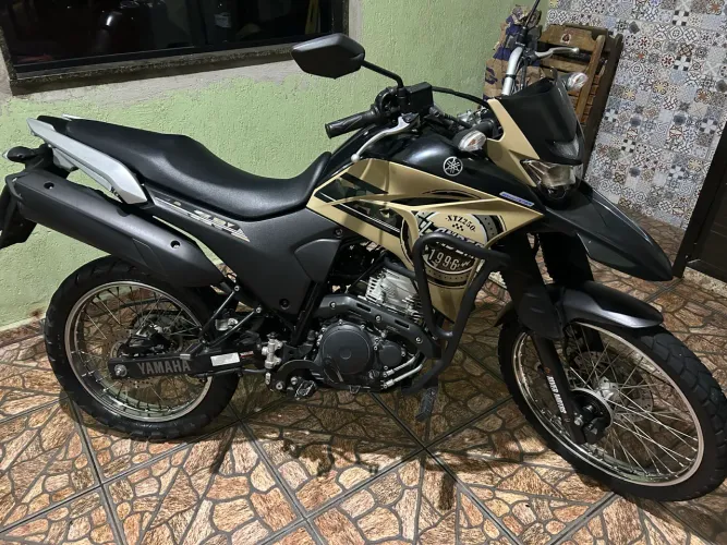 Lander 2023 baixa quilometragem
