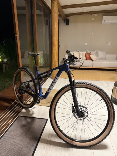 Bicicleta caloi ELITE CARBON FS SPORT