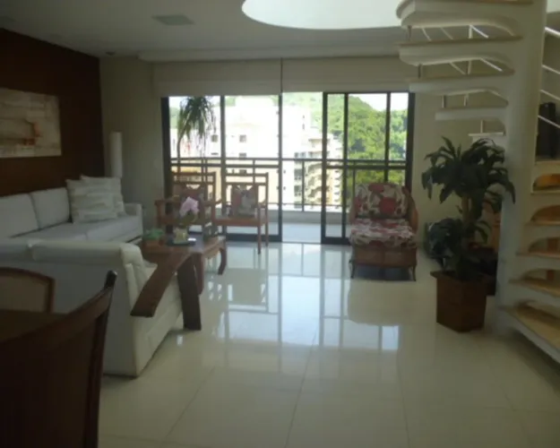 Linda cobertura residencial , Praia de Pitangueiras