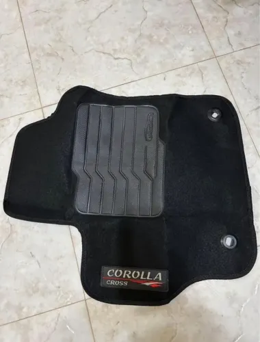 Jogo de Tapete Corolla Cross 3 pçs 2021 linha Bronze Carpete