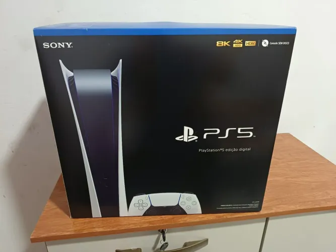 Ps5 digital com 2TB de memória novo e controle com Hall efec