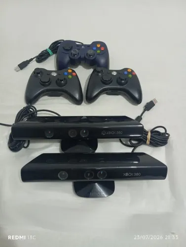 Vendo Kinect's e Controles de Xbox 360