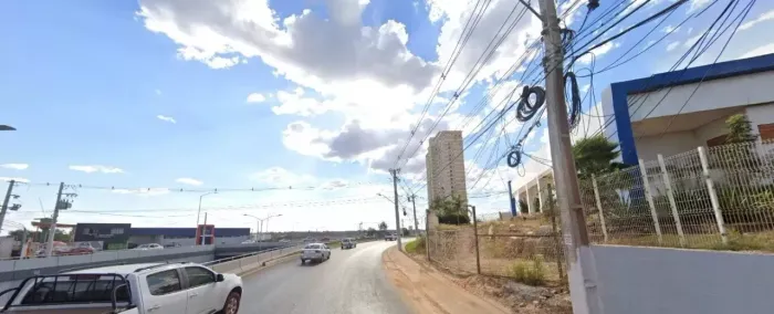 Terreno na Av. Rep Líbano, saída para Chapada