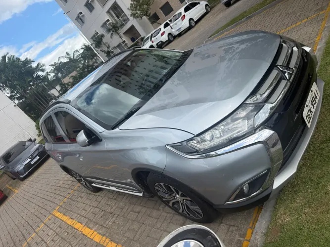 Mitsubishi Outlander 2.0 16V 160cv Aut. 2016