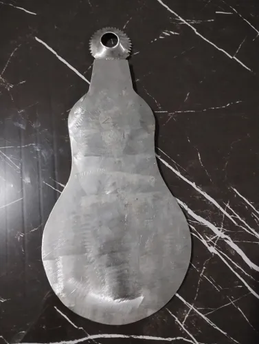Raspador de côco de inox.