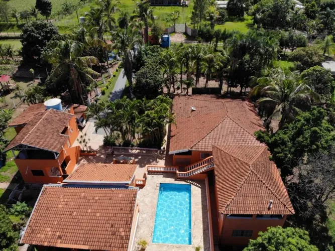 Chácara residencial com 9 quartos e piscina à venda em Marília atrás da coca