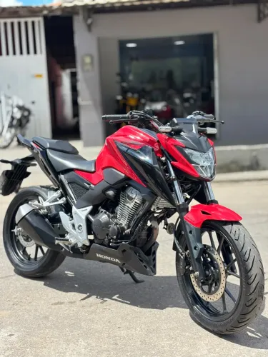 HONDA CB 300F Twister Flex 2024