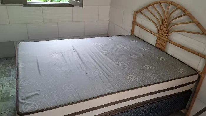 Vendo Cama de Casal 