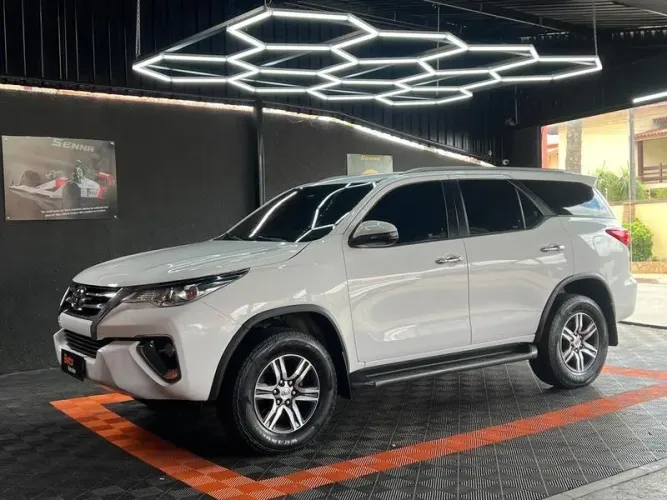 Toyota Hilux SW4 SRV 4X2 2.7 Flex 16V Aut. 2019