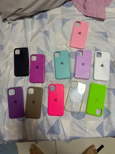 Vende-se capinhas femininas do iPhone 11