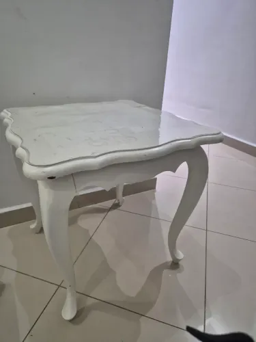 Mesa de centro ou canto  sala 