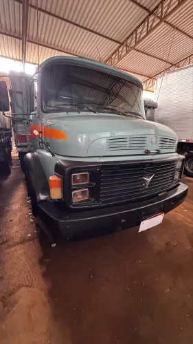 MB 1513