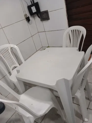 Kit mesa com 4 cadeiras
