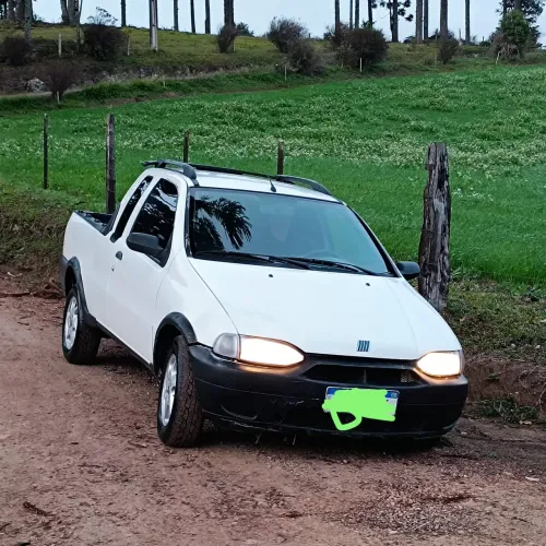 Fiat Strada Working 1.5 MPI 8V CE 2000