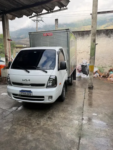 Kia bongo k 2500 pouco rodado