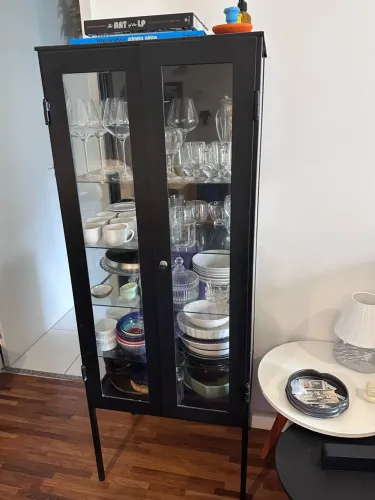 Cristaleira retrô (farmacinha)