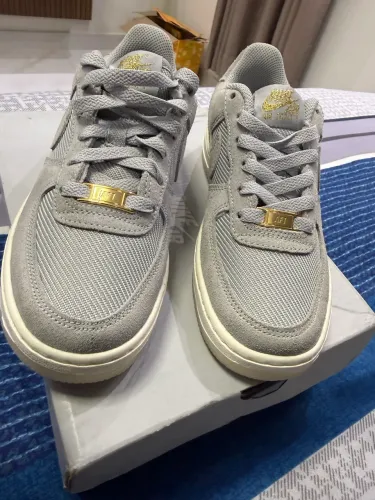 Air force 1 07 lv8 light smoke grey gold - Novo