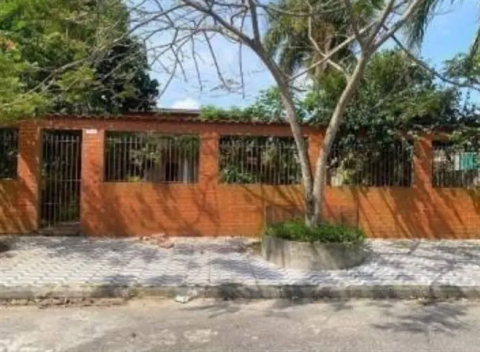 CASA COM 482,40 m² - SOLEMAR - PRAIA GRANDE SP