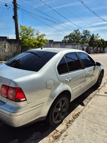 Volkswagen Bora 2.0/ 2.0 Flex 8V Mec. 2009