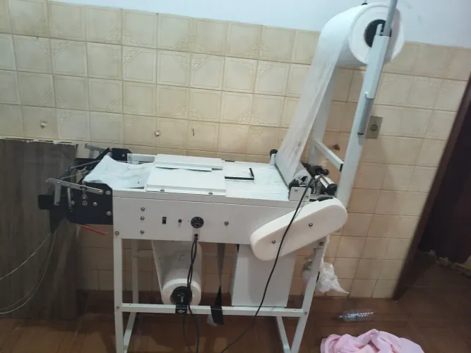 Máquina de fazer fralda 