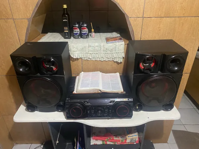 Vendo Rádio LG