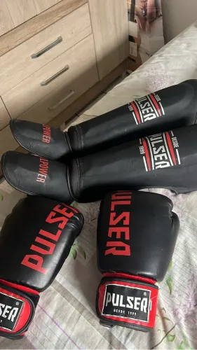 KIT PULSER LUVA E CANELEIRA