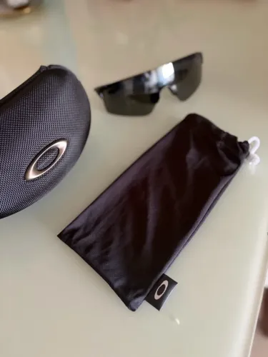 óculos de sol oakley modelo evzero blades - preto