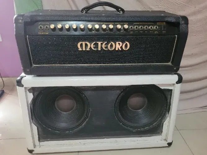 Amplificador Meteoro Jaguar Stereo Chorus 200W + Caixa MHA2000 2x12 para guitarra