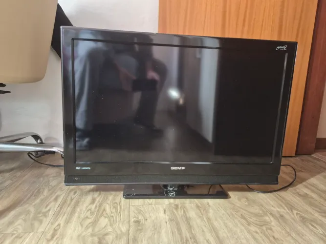 TV LCD Semp 32"