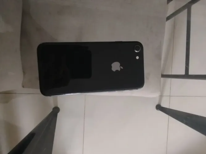 iPhone 8