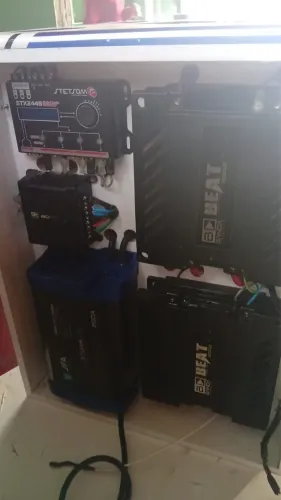 Vende -se caixa bob