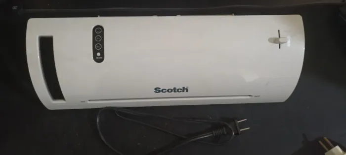 Laminadora térmica Plastificadora Scotch TL902VP