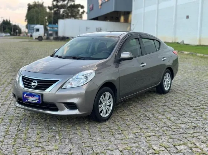 Nissan Versa SV 1.6 16V Flex Fuel 4P Mec. 2014