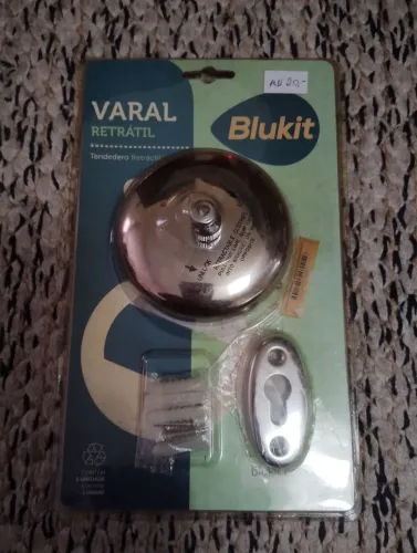 Varal retrátil Blukit
