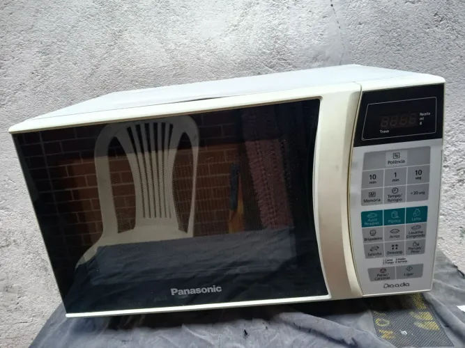 Microondas panasonic NST252