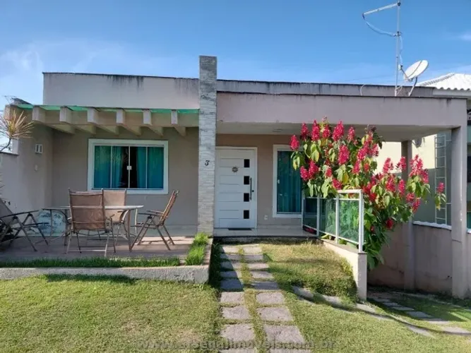 Arsenal Imóveis vende-Casa Linear no condomínio Mirante do Vale-Com piscina.