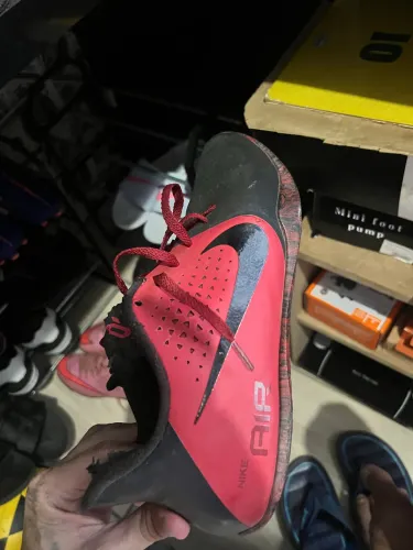 Tênis Nike original 41 pra vender hoje