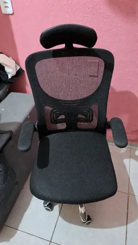 Cadeira semi nova 
