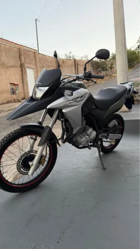 Xre 300 extra