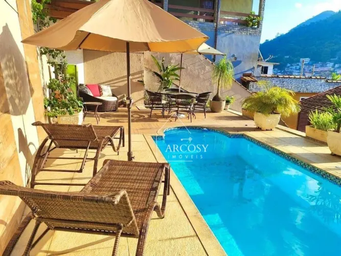 Casa Residencial à venda, Cascatinha, Petrópolis - CA0139.