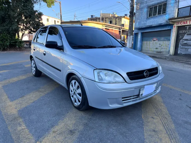 Chevrolet Corsa Hatchback 1.0 MPFI 8V 71cv 5P 2004