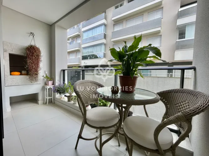 Apartamento à venda no bairro Jurerê - Florianópolis/SC