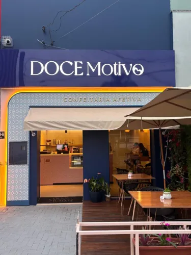 Vendo Estrutura Completa de Confeitaria/Cafeteria - Loja Pronta para Operar