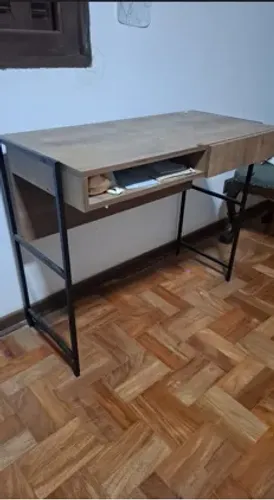  Mesa madeira antiga 90cm ? robusta e estilo rústico