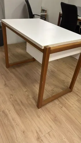 Mesa para escritório ou estudo