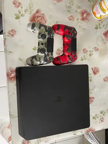 PS4 SLIM 500 GB