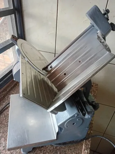 Cortador de frios